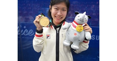 annie-au-asian-game-gold-medal-2 thumb
