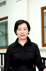 Dr. Lesley Lau