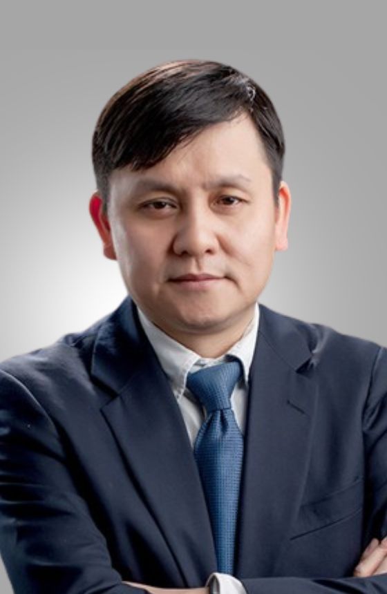 Prof ZHANG Wenhong 560 x 860