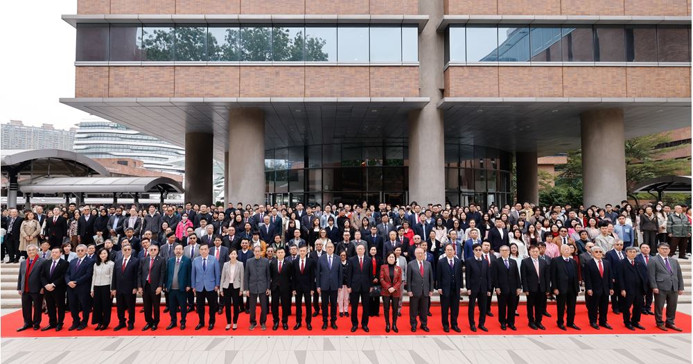 PolyU holds New Years Day flag-raising ceremony and University Gallery opening ceremony_02