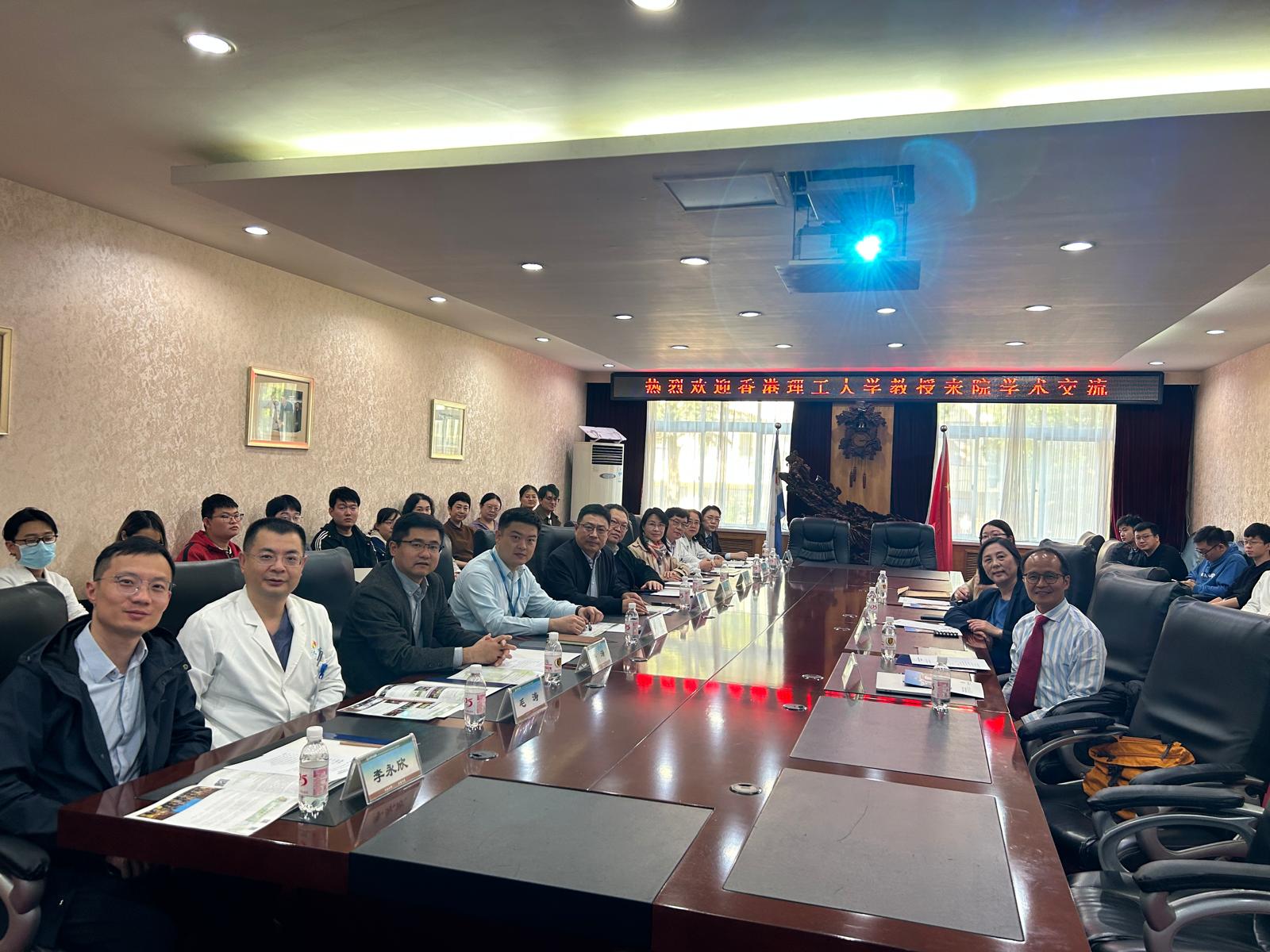 20241028 RCMI delegates visits Affiliated Hospital of Qingdao University