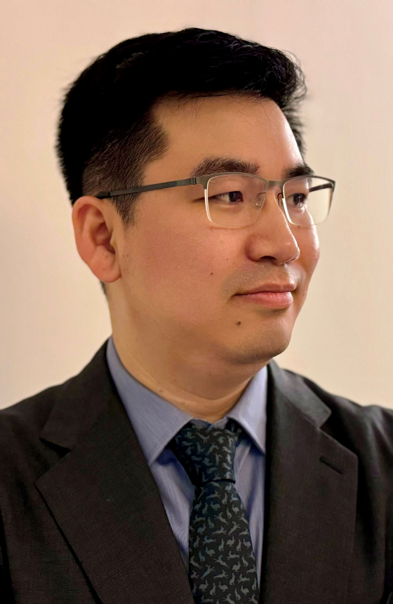 Prof. Zhong Kangping