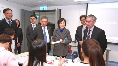 Under Secretaries learn about PolyU’s innovations