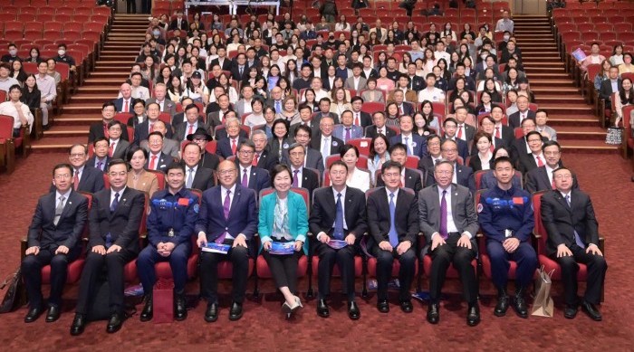 Reaching for the stars: PolyU’s contributions to national space exploration