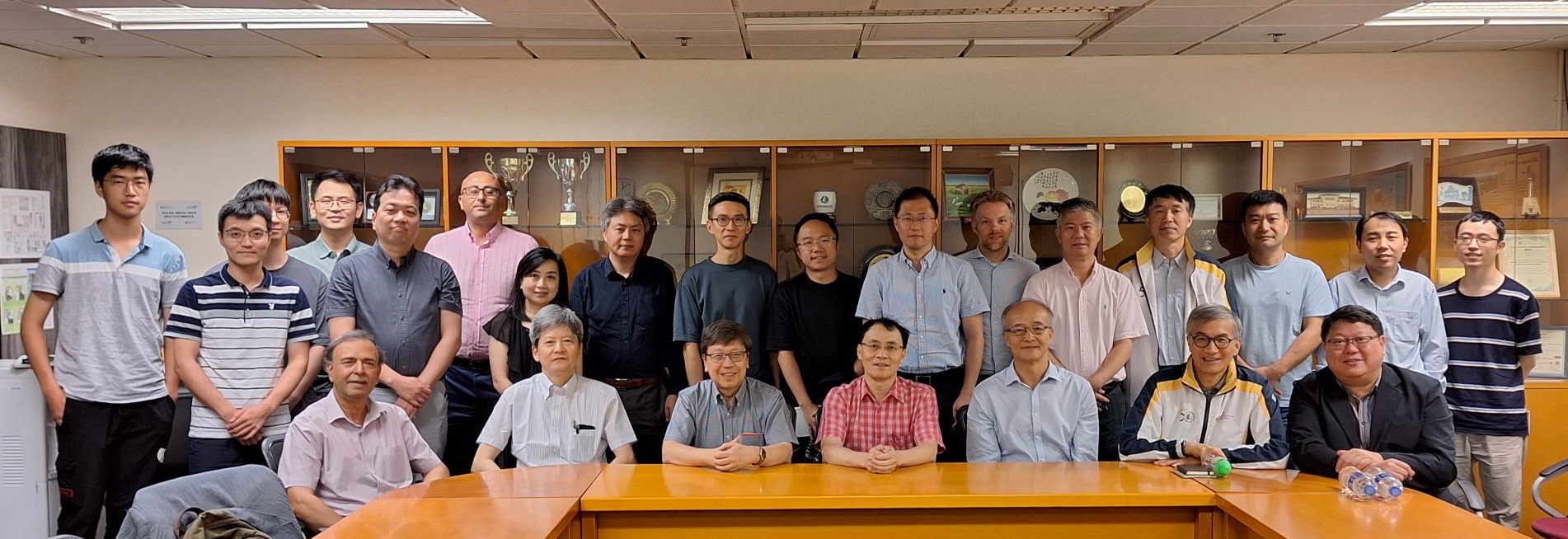 Professor Zhao (front, centre) discussing S2FS2 with his team