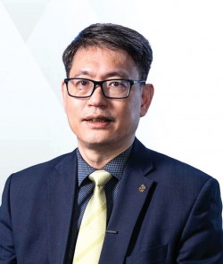 Professor Christopher Chao