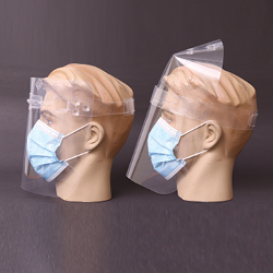 「全民通用防護面罩」（左）及「加強版保護面罩」