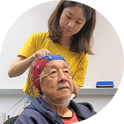 Professor Wang serving as a subject for a study on ageing and cognitive decline at PolyU
