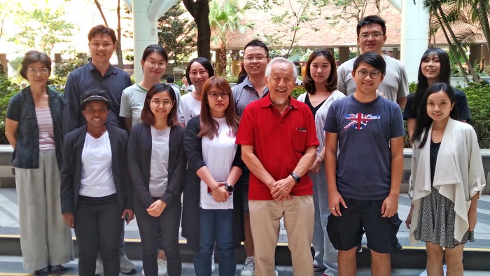 Professor Wang and his students at PolyU