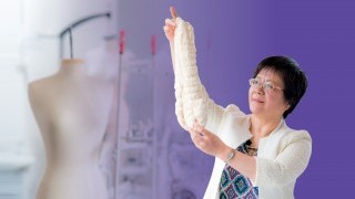 Textile scientist wins Guanghua Engineering Science and Technology Award