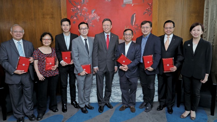 Ir Ma (fourth from left), President of the Outstanding PolyU Alumni Association (OPAA), and a few OPAA Directors meet with President Jin-Guang Teng (centre) and Executive Vice President Dr Miranda Lou (right).
