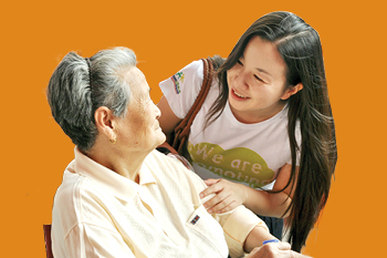 Wang Ying (right) organised trips for the elderly and their families, so that they could create some happy memories together.