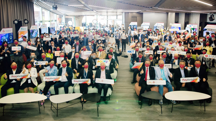 Enthusiastic participants, including the University’s Court and Council members, senior management, strategic partners, technopreneurs and young talents, showed their support for PolyU-nurtured startups and the PolyVentures initiative.