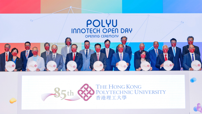 The PolyU InnoTech Open Day was launched by (front row, from left) Dr Miranda Lou, PolyU’s Executive Vice President; Dr Roy Chung, PolyU’s Honorary Court Chairman; Mr Liu Maozhou, Inspector of the Department of Educational, Scientific and Technological Affairs of the Liaison Office of the Central People’s Government in HKSAR; Professor Jin-Guang Teng, PolyU’s President; Professor Sun Dong, Secretary for Innovation, Technology and Industry; Dr Lam Tai-fai, Chairman of PolyU’s Council; Ms Rebecca Pun, Commissioner for Innovation and Technology; Dr Lawrence Li, Deputy Chairman of PolyU’s Council; Professor Wing-tak Wong, PolyU’s Deputy President and Provost; together with representatives of the supporting organisations.