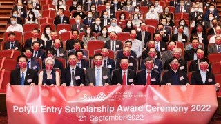 More than 500 students receive entry scholarships