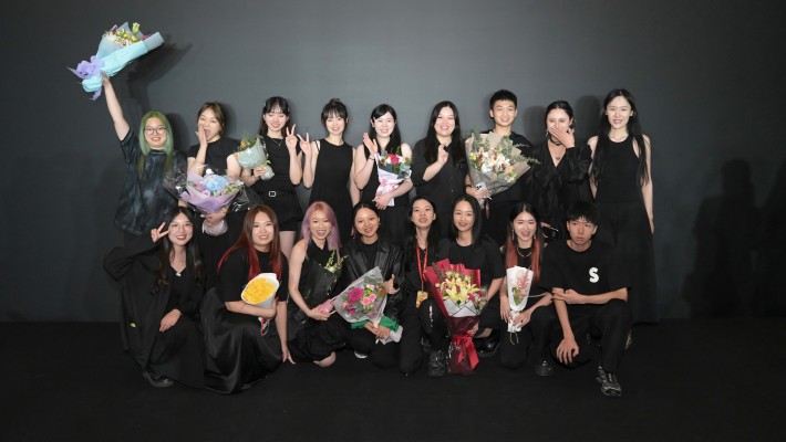 Seventeen MA graduating students showcased their design collections under the theme of “I = x, y, z, w”.