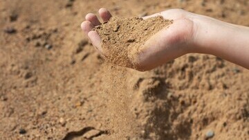 When the Load Reverses: How Granular Materials Respond