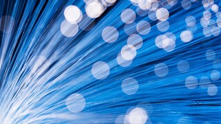 Shaping the Future of Quantum Networks: Optimal Control of Flying Qubits  