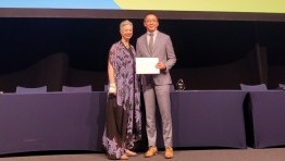 PolyU scholar honoured with World Physiotherapy International Service Award
