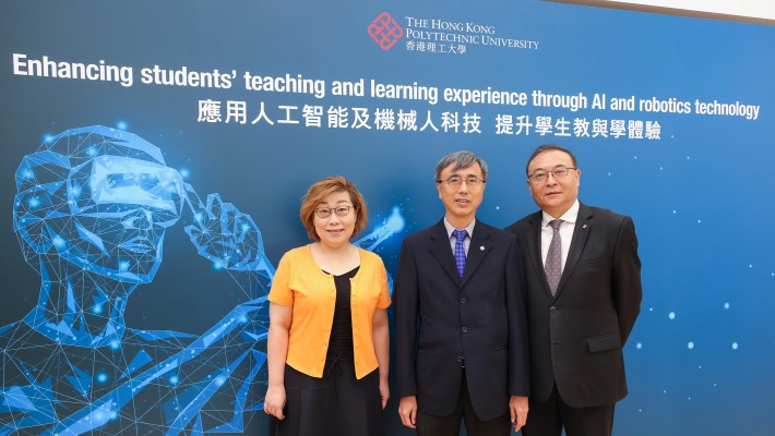 Prof. Kwok-yin Wong, PolyU Vice President (Education) (centre); Dr Julia Chen, Director of the Educational Development Centre (left); and Mr Edward Shen, PolyU Registrar (right) introduce the University’s initiatives on promoting innovation in teaching and learning, new programmes in the 2024/25 academic year and the 2023 PolyU Info Day.