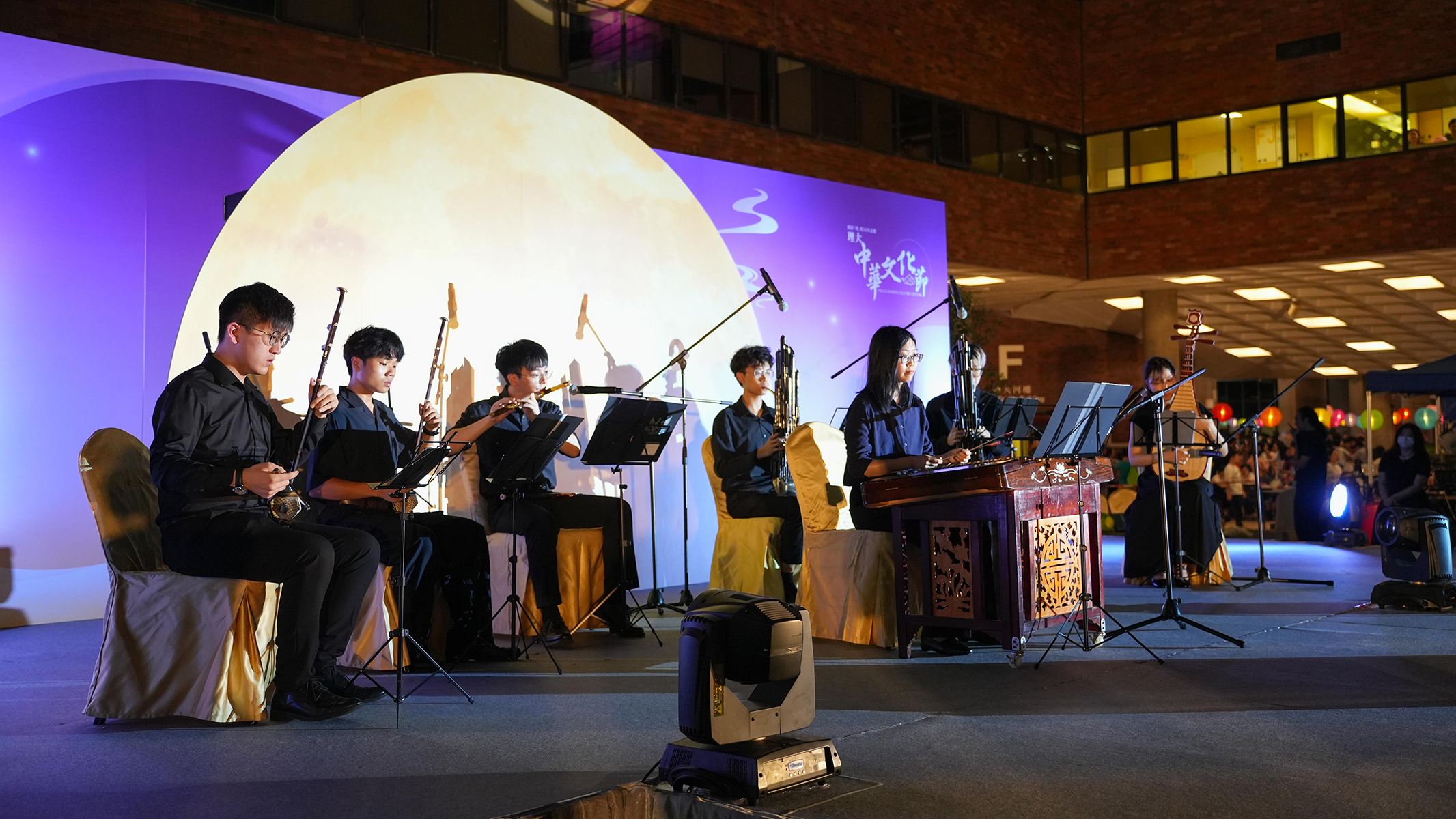 A night of joy and Chinese cultural celebration