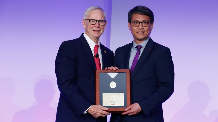 Prof. Christopher Chao (right) was honoured with the Louise and Bill Holladay Distinguished Fellow Award 2025 at the ASHRAE Annual Conference held in the USA in June 2025. He is the sole recipient of this distinguished award for the year.