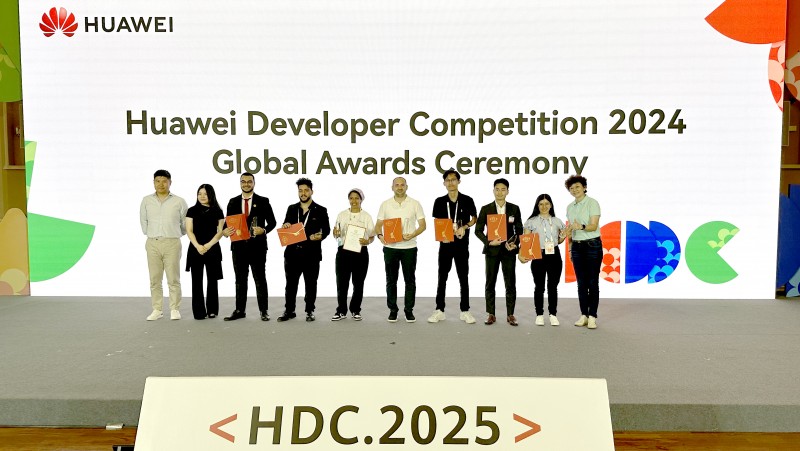At the Huawei Developer Competition 2024, LifeSparrow, a startup incubated by PolyU, won the top prize.