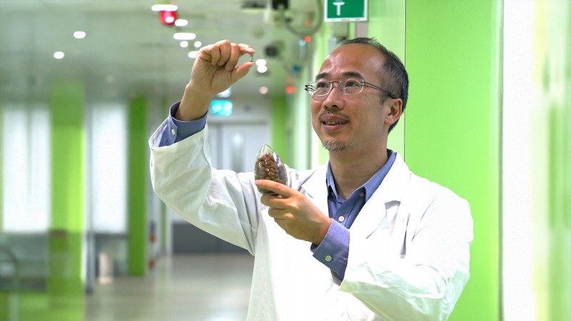 Professor Simon Lee Ming-yuen