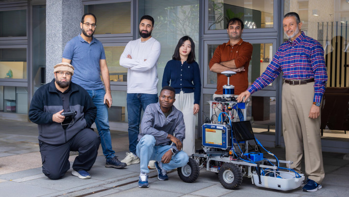 A research team led by Prof. Tarek Zayed, Professor of the Department of Building and Real Estate (1st from right), has introduced a ground-breaking, intelligent bridge inspection system capable of detecting cracks and revealing hidden structural defects invisible to the human eye.