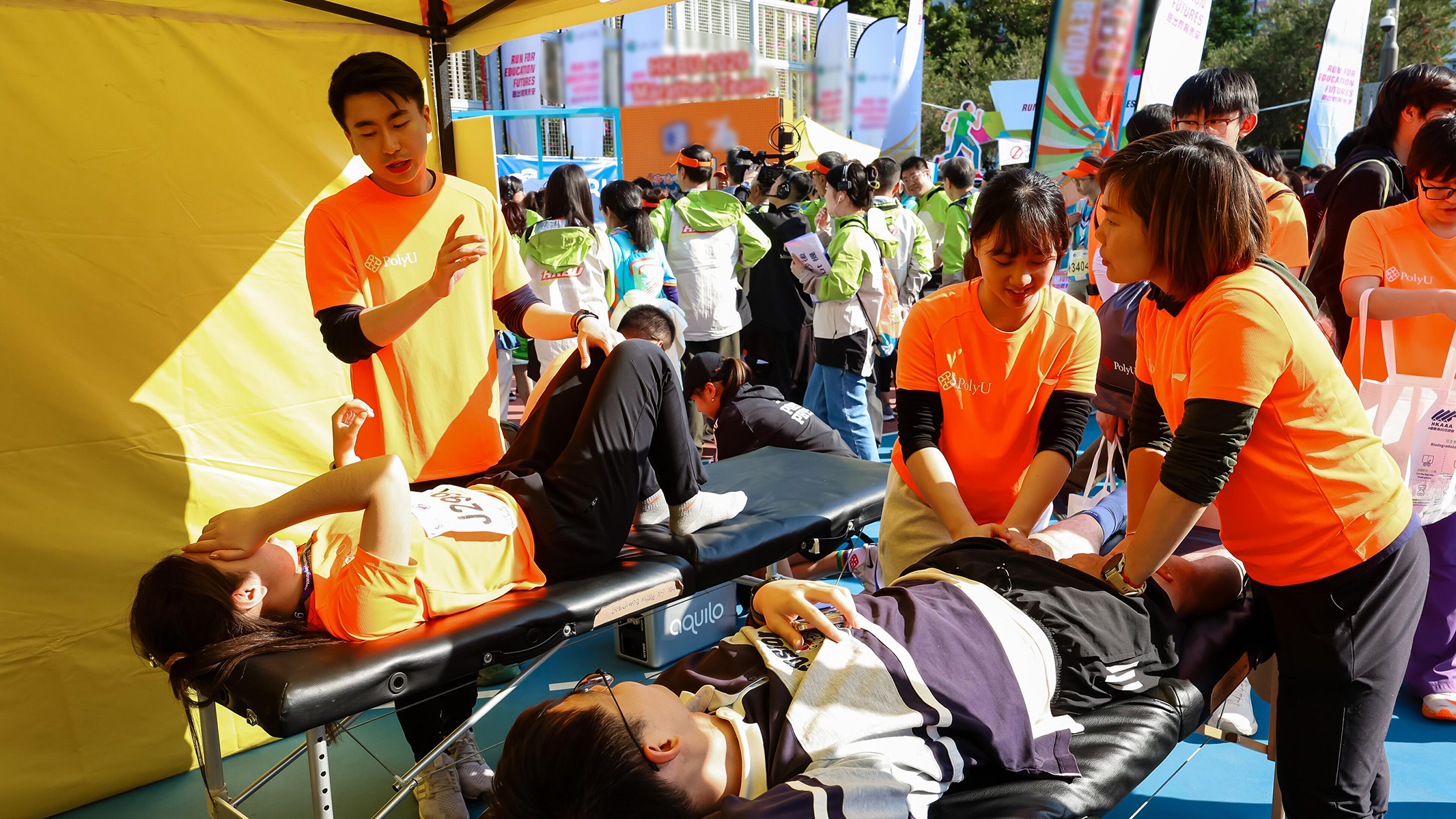A professional team from the Department of Rehabilitation Sciences provided physiotherapy treatment to help PolyU runners recover.