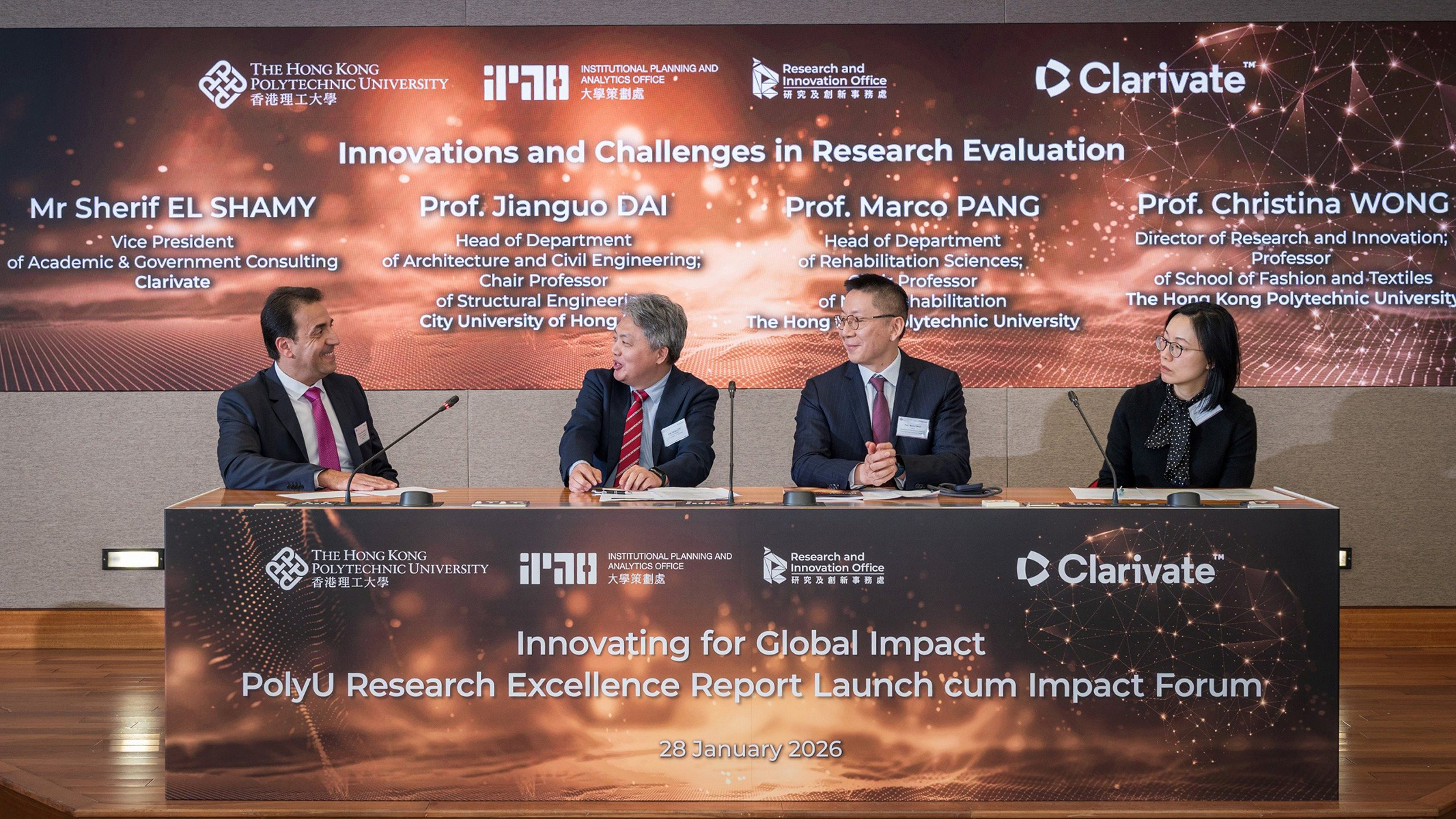 Moderated by Mr Sherif EL Shamy, Vice President, Consulting, Academia and Government, Clarivate (1st from left), the Impact Forum panel discussion on “Innovations and Challenges in Research Evaluation” featured Prof. Jianguo Dai, Chair Professor of Structural Engineering and Head of the Department of Architecture and Civil Engineering, City University of Hong Kong (2nd from left); Prof. Christina Wong, Director of Research and Innovation, PolyU (1st from right); and Prof. Marco Pang, Chair Professor of Neurorehabilitation and Head of the Department of Rehabilitation Sciences, PolyU (2nd from right), who shared insights on research evaluation, collaboration and societal impact.