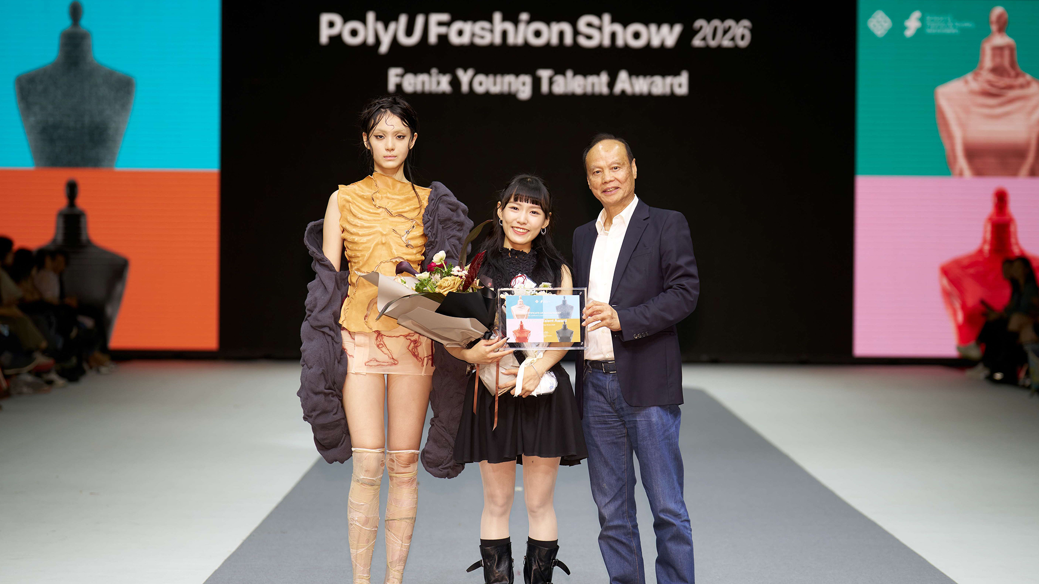 The Fenix Young Talent Award was won by Yau Hiu-man, Hazel (centre) for the collection themed “The Anatomy of Collapse”.