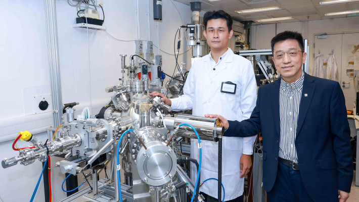 Prof. Jianhua Hao, Head of the Department of Physics and Materials and Chair Professor of Materials Physics and Devices at PolyU (right), and Dr Zehan Wu, Research Assistant Professor from the same department (left), together with their research team, fabricated ultra-thin heterostructure of 2D bismuth and indium selenide layers using pulsed laser deposition.