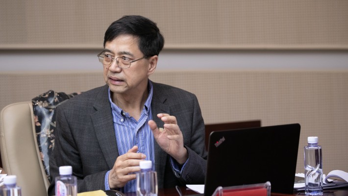 Professor Qiping Shen