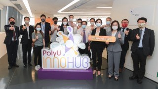 Commissioner for Innovation and Technology visits PolyU’s InnoHub