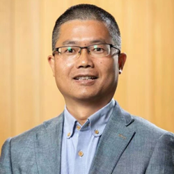 方小平 博士