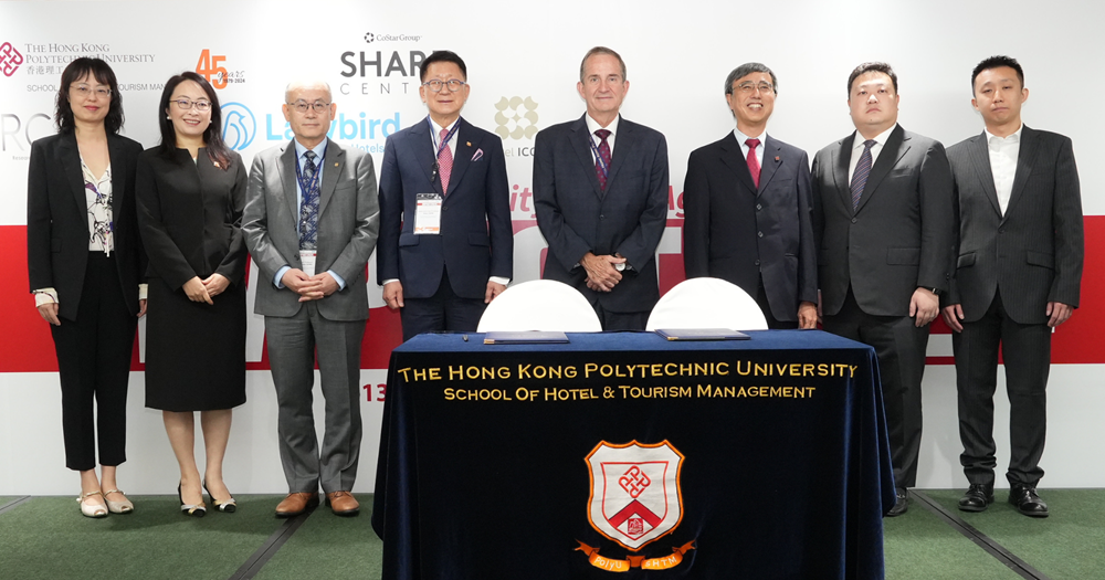 Signing Ceremony 20241013Tripcom 4