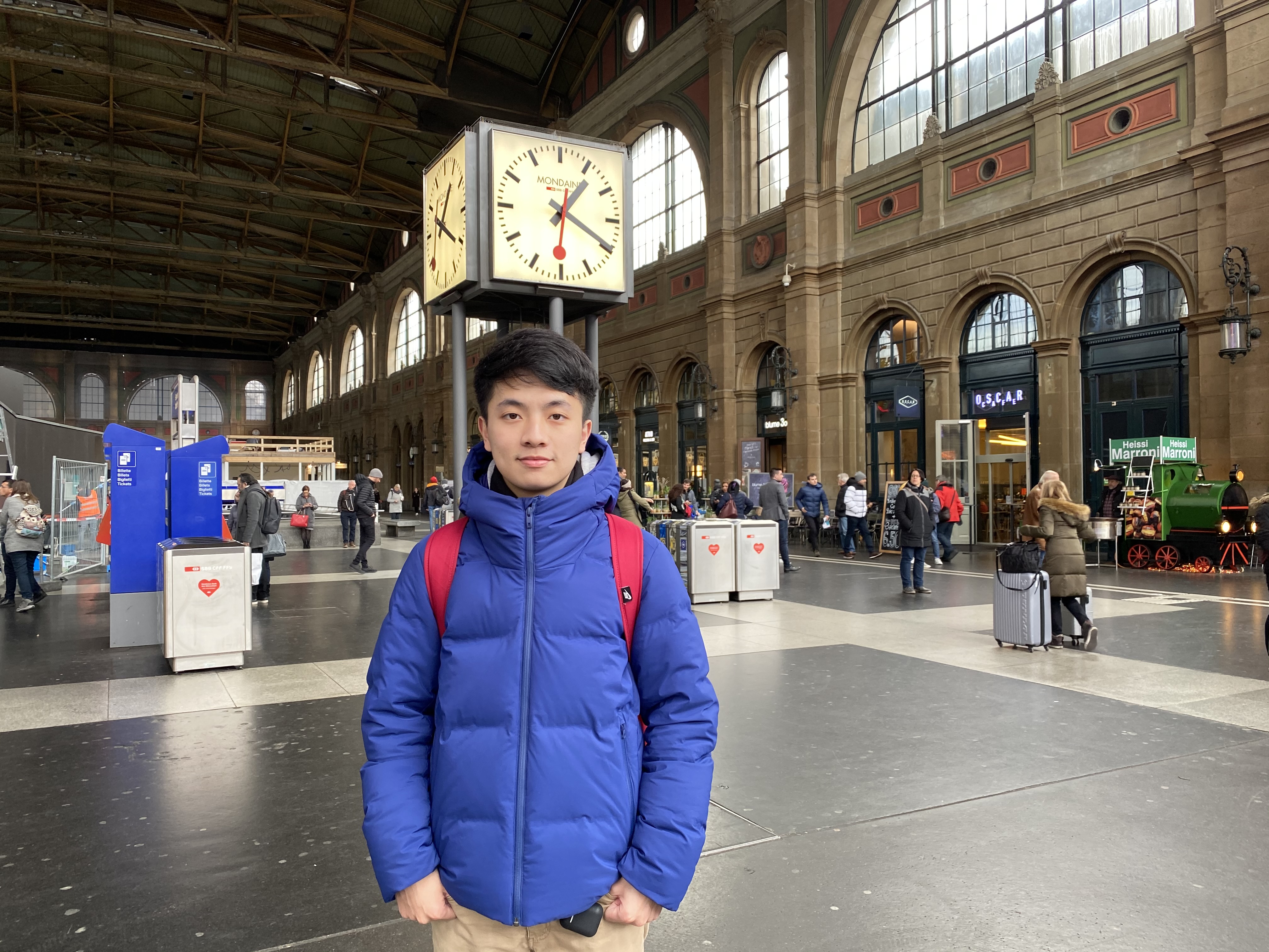 CHONG Man Ho_Photo 1_Zurich HB Main Station