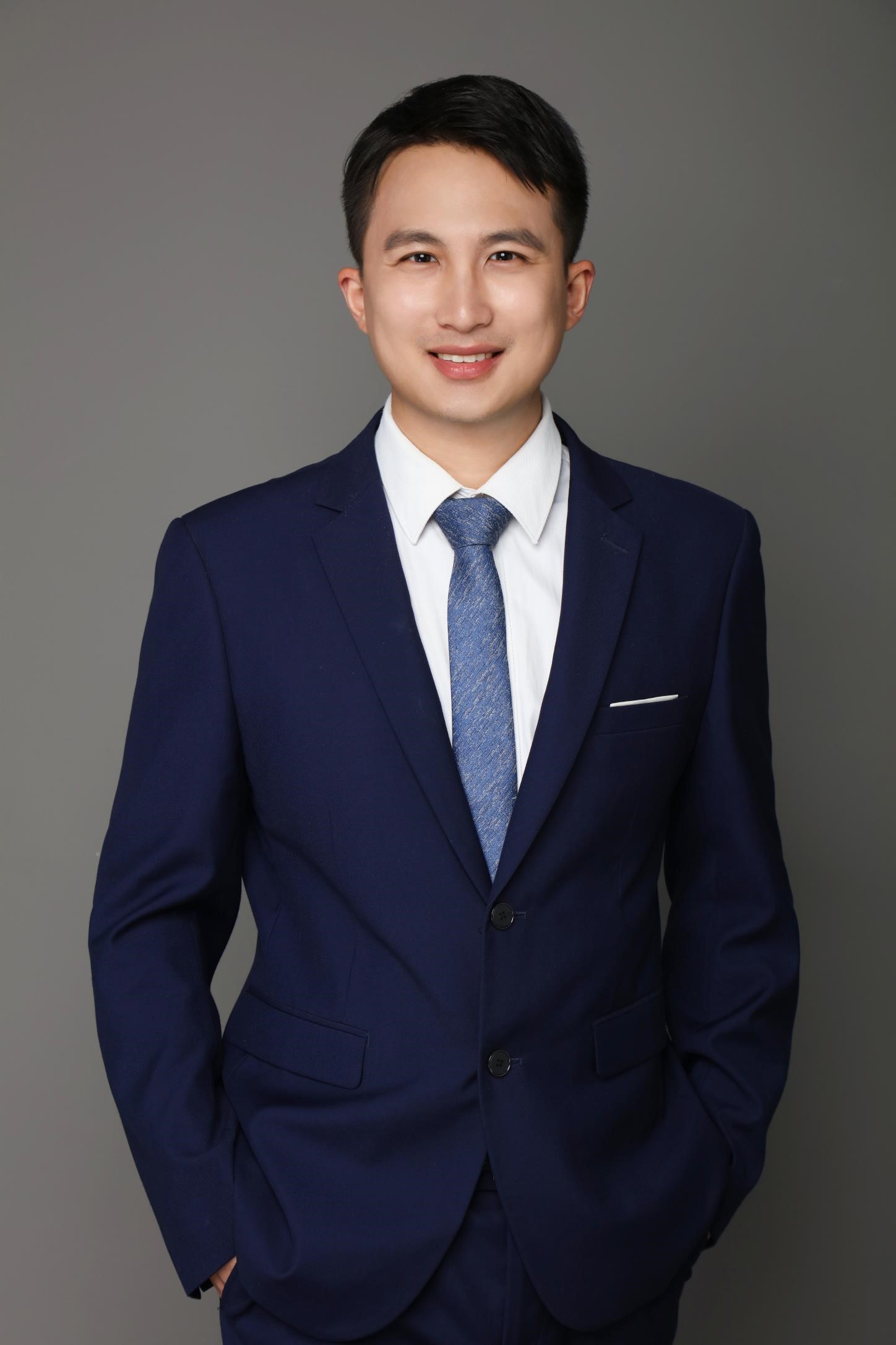 Prof. Lingxiao WU