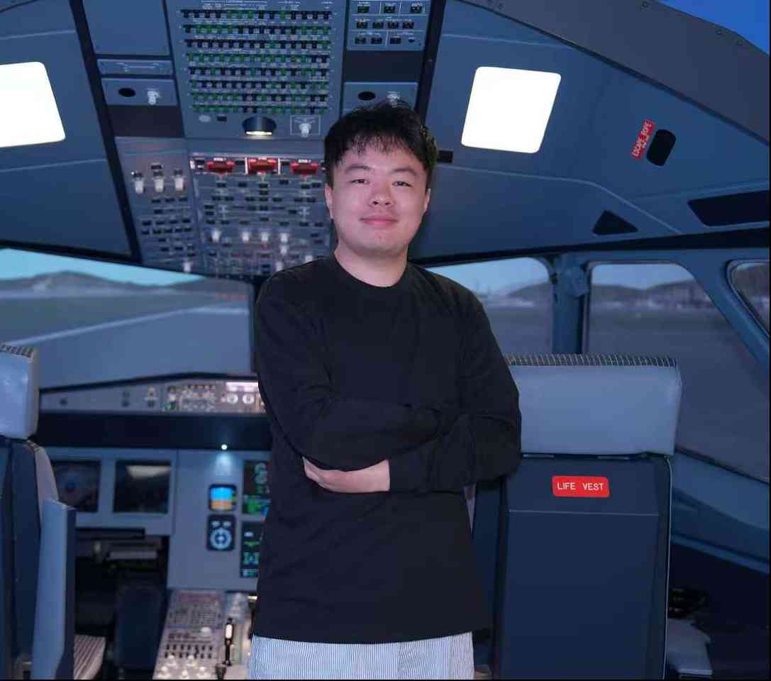 Portrait of Changxin ZHU