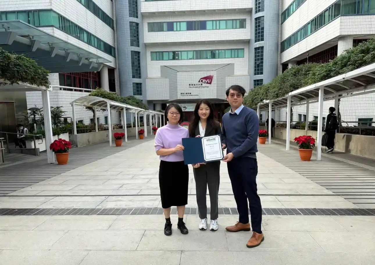 Congratulations to Dr Nana Chu on her achievement!