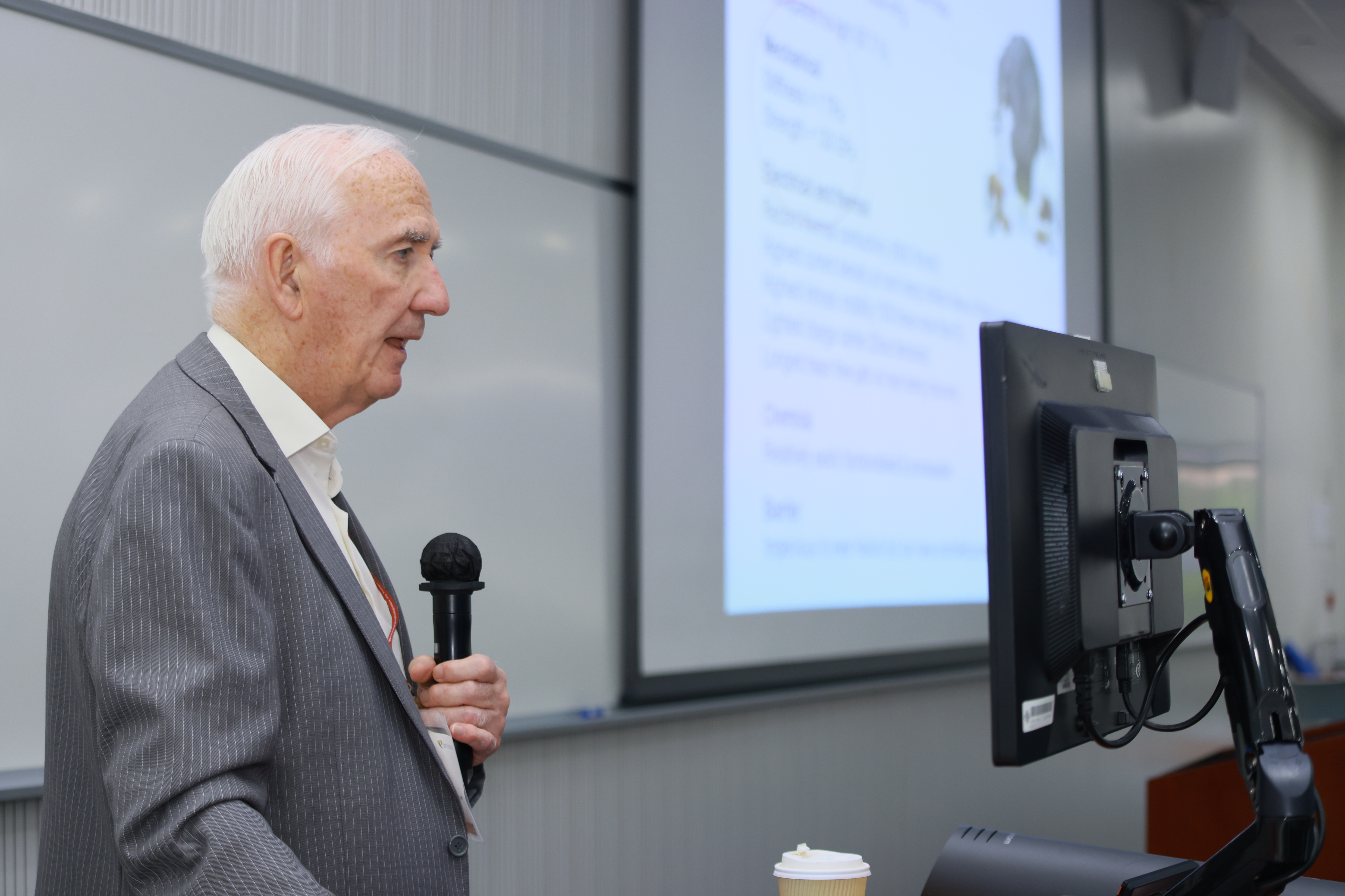 11Prof Robert YOUNG gave a talk on PAIR Conference