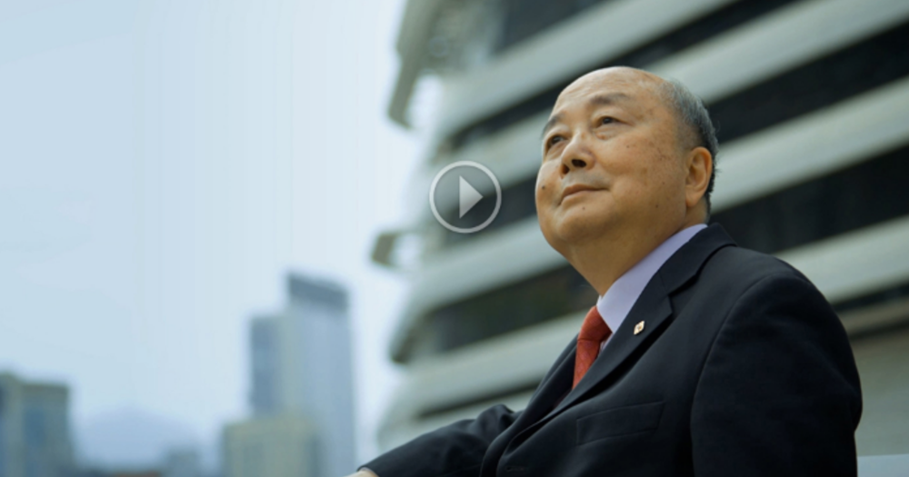 NEWS  2000 x 1050 px