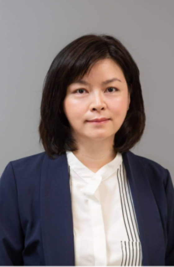 Dr Esther H K Yung