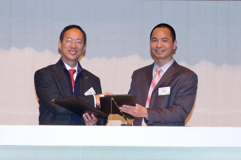 201401091Receiving Shunde Delegation Signing of MOU between PolyU  Shunde Government