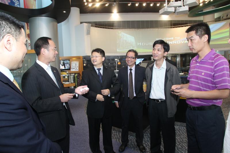 201410171Collaborative Research Seminar  Workshop  Technology Matters