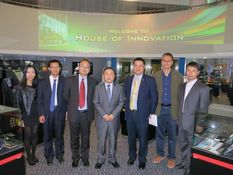 20161130_6_PolyU and Huawei jointly set up the first laboratory in optical communications