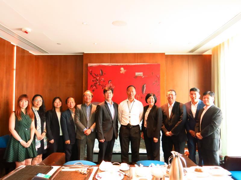 201708305Singapore AgriFood  Veterinary Authority Visits PolyU