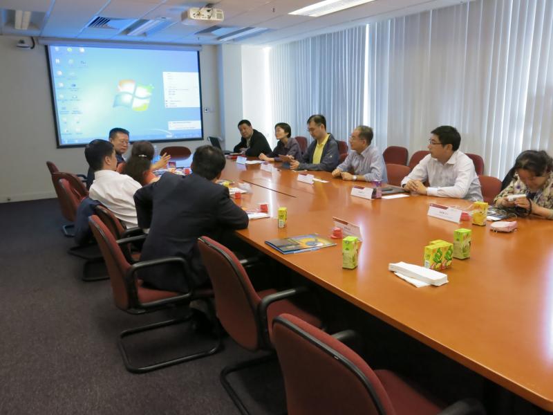 20180529_2_Meeting with delegates from Guang Dong Counsellors Office of the State Council