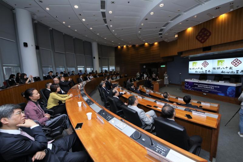 201811146PolyU  China Resources plan to establish joint research centres for microelectronics and pr